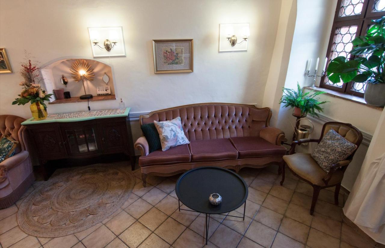 Flyns Bed and Breakfast Görlitz Buitenkant foto